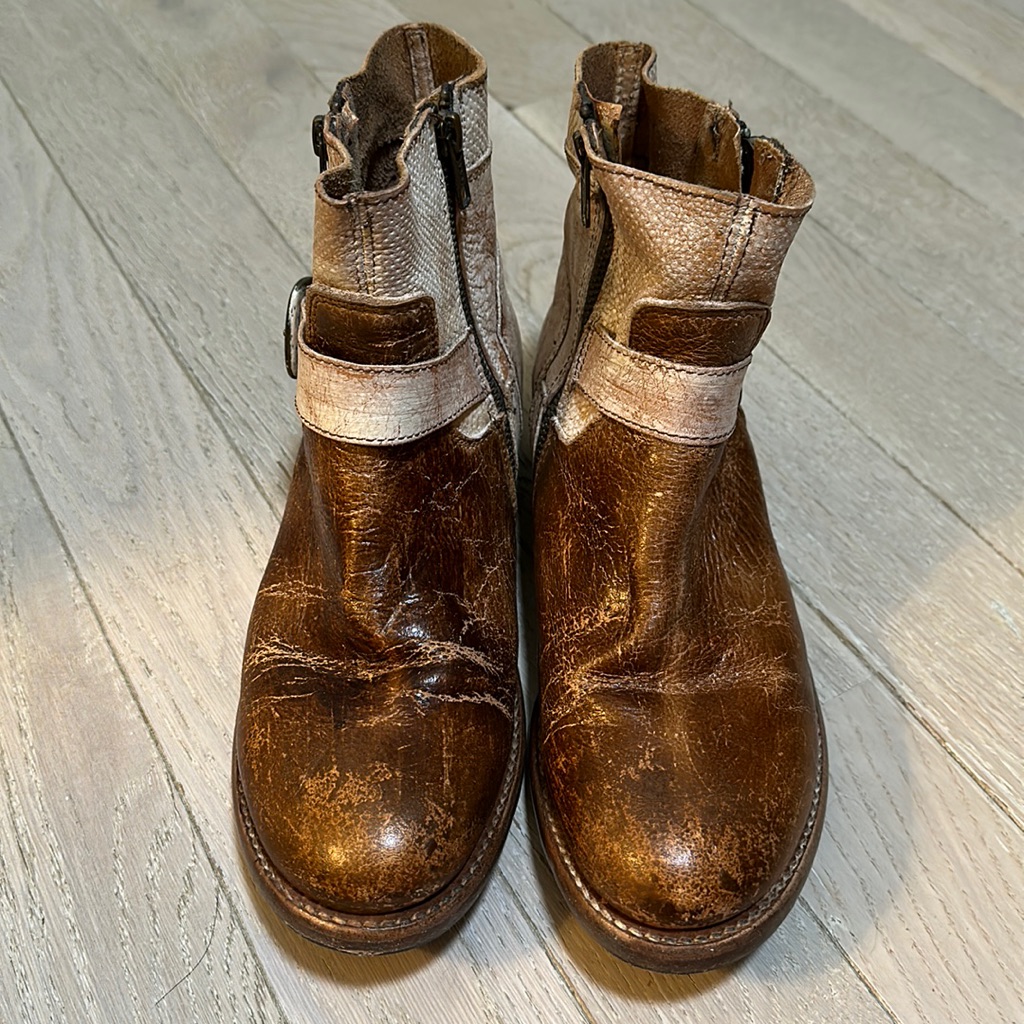 Gently Worn Bed Stu Leather Booties